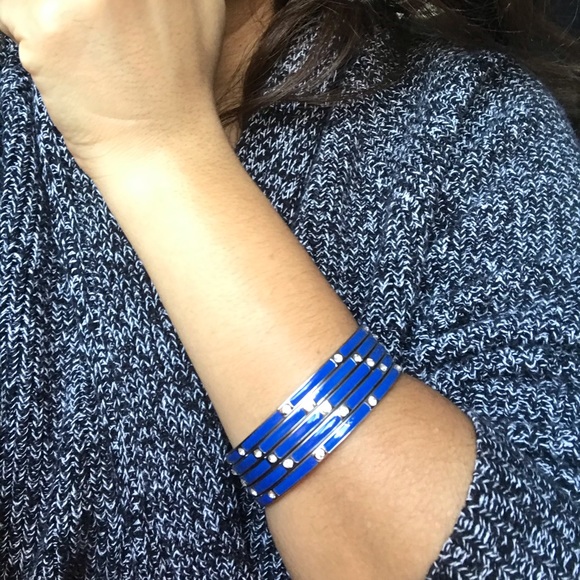 5 blue bangles - Picture 1 of 2
